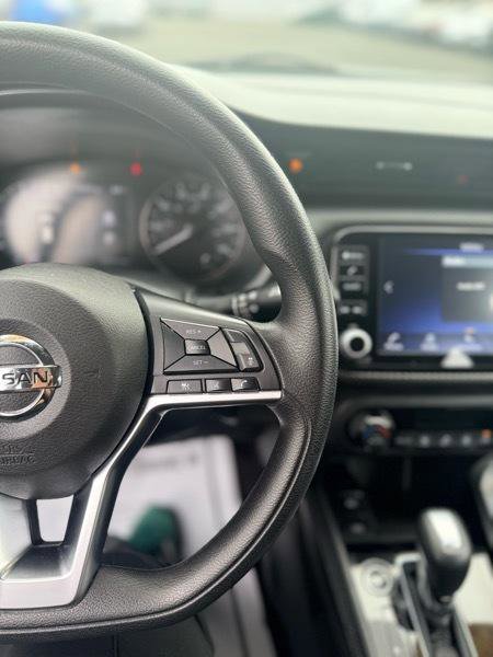 Used 2021 Nissan Kicks SV image 15