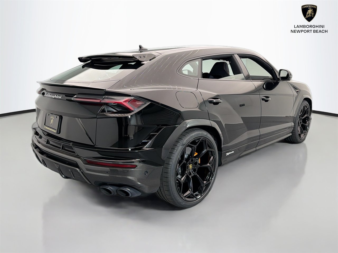 Used 2024 Lamborghini Urus Performante AWD/4WD image 25