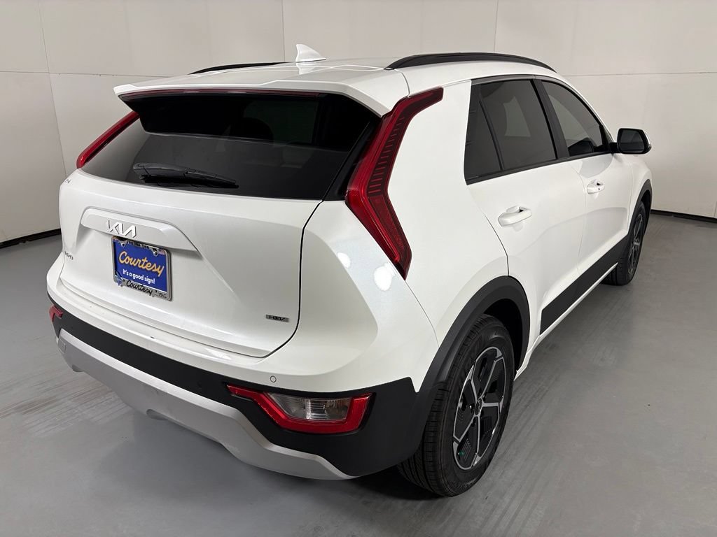 Used 2024 Kia Niro EX FWD image 8