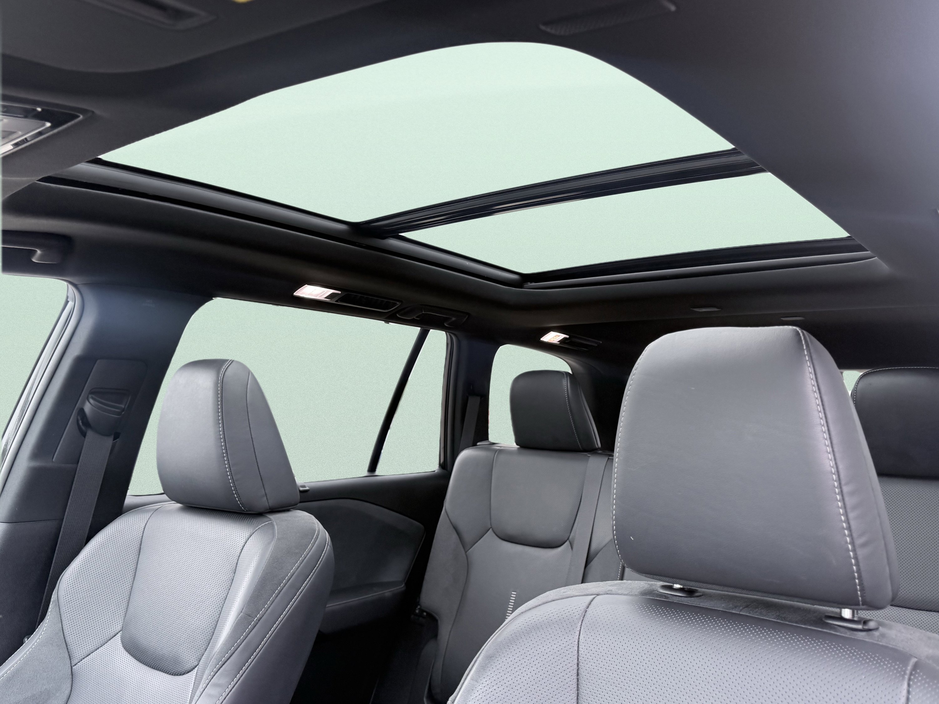 Used 2024 Lexus TX 350 AWD image 3