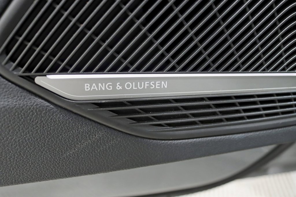 Used 2021 Audi RS 5 w/ Black Optic Carbon Package image 35