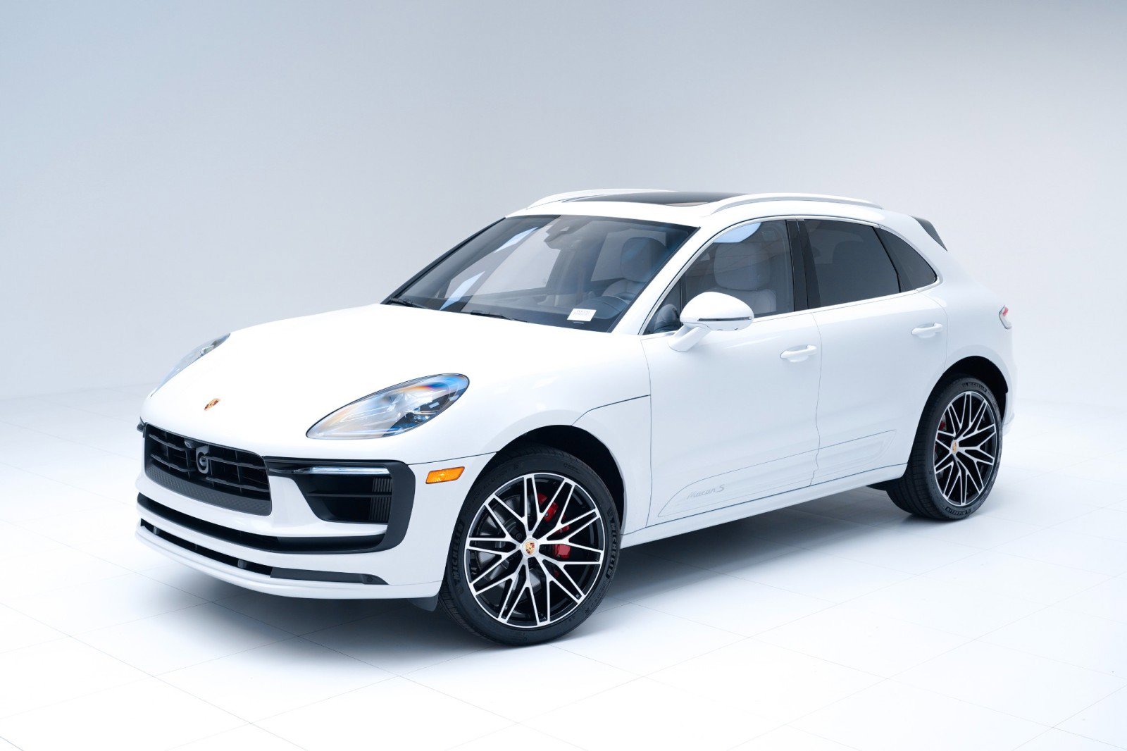 New 2026 Porsche Macan S AWD/4WD image 1