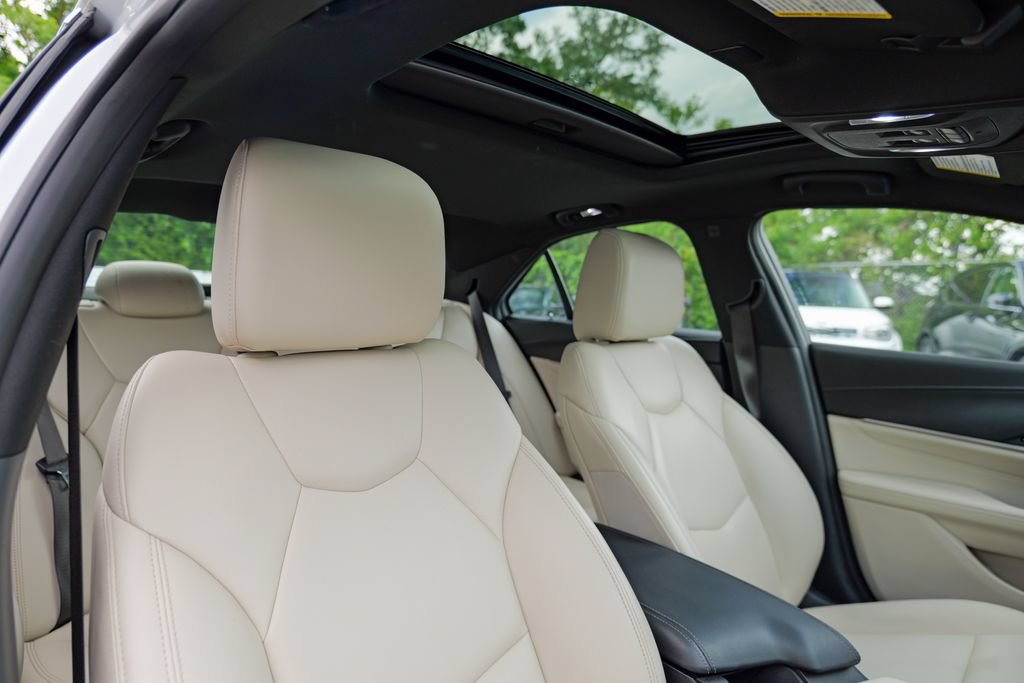 Used 2024 Cadillac CT4 Luxury w/ Sun And Sound Package AWD/4WD image 38