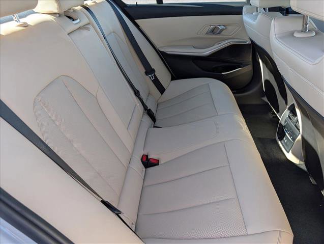 Certified 2025 BMW 330i Sedan w/ Convenience Package image 21