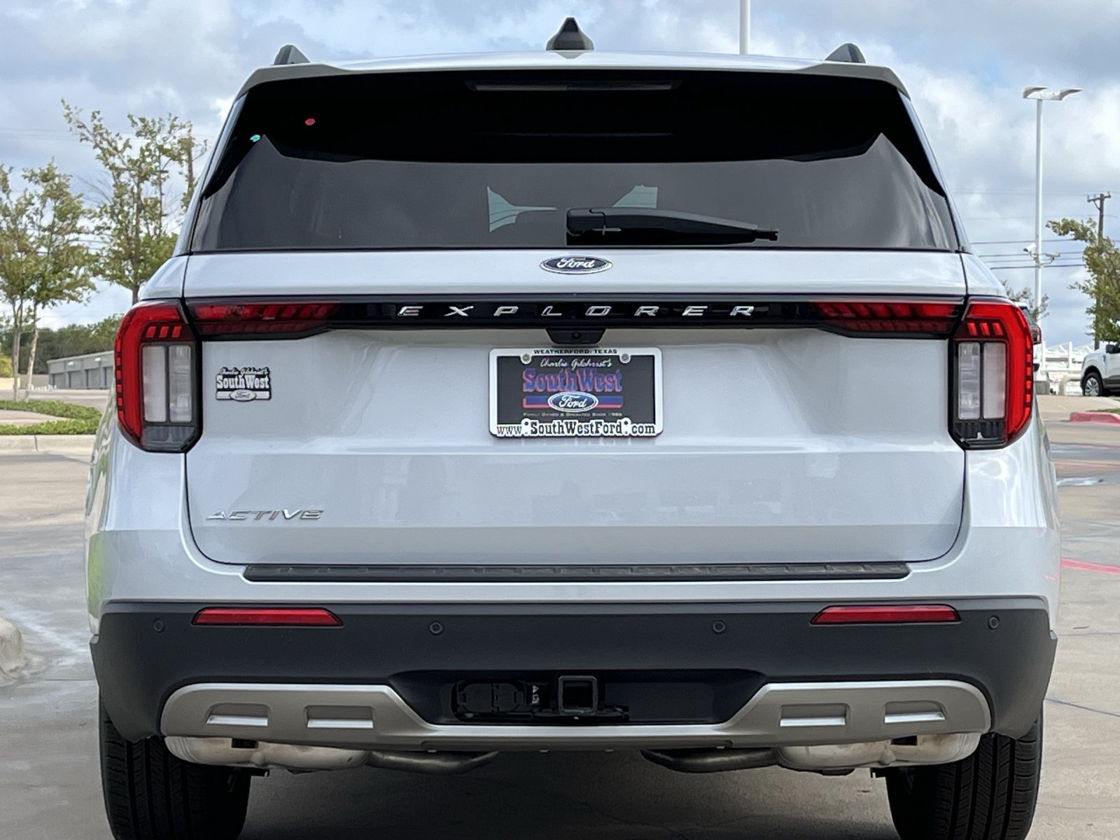 New 2026 Ford Explorer Active w/ Active Comfort Package RWD image 5