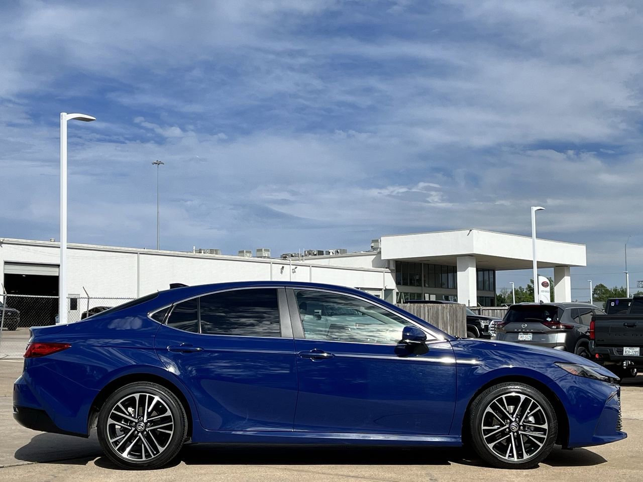 Used 2025 Toyota Camry XLE w/ Premium Package image 3