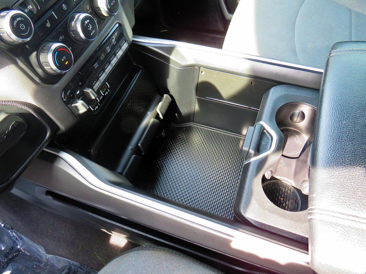 Used 2021 RAM 2500 Big Horn w/ Level 2 Equipment Group image 32