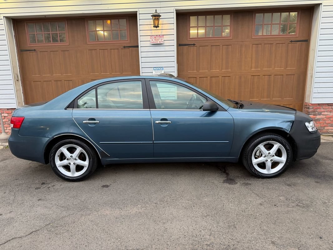 Used 2006 Hyundai Sonata V6 FWD image 2