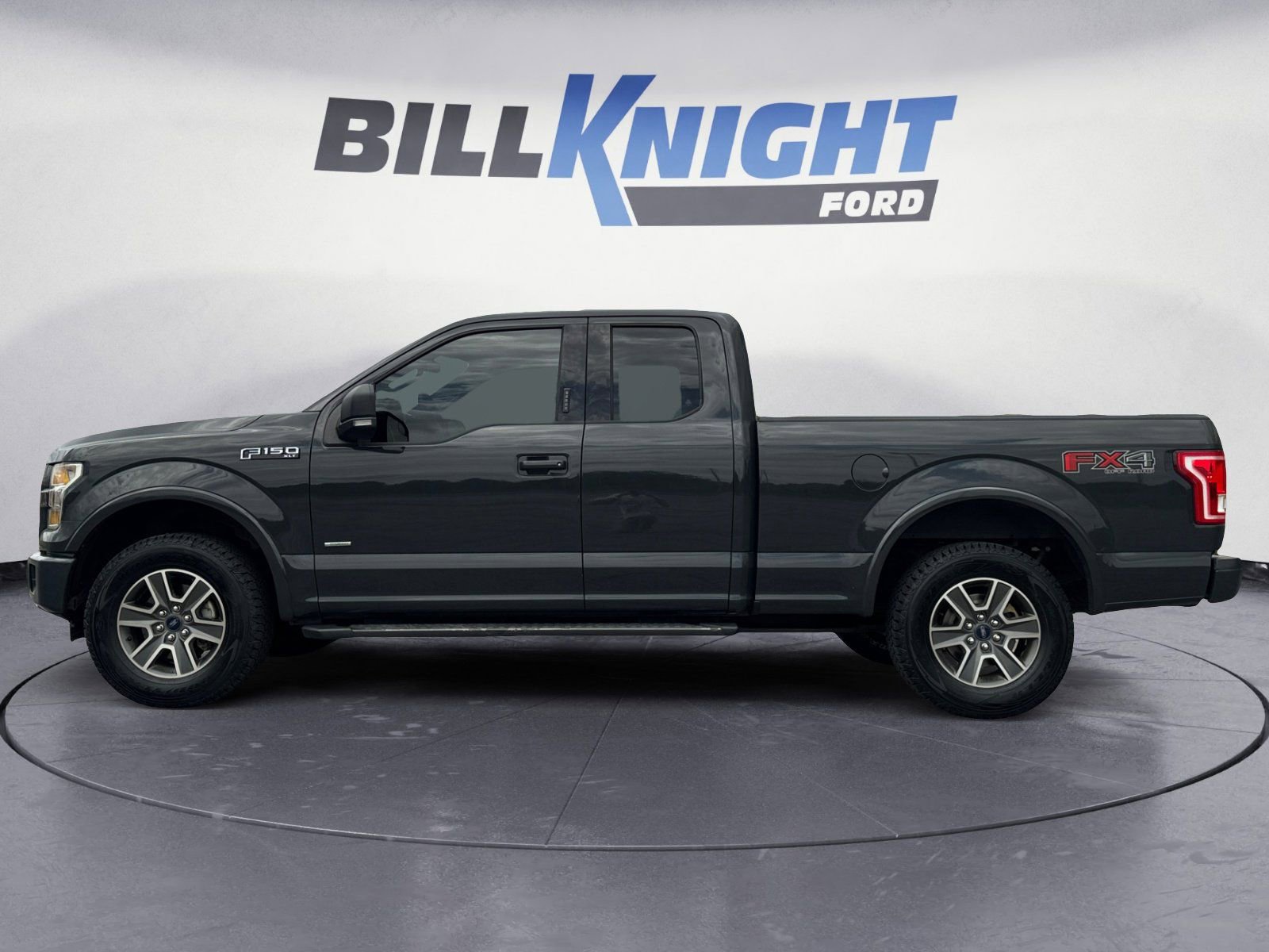 Used 2016 Ford F150 XLT w/ Equipment Group 302A Luxury AWD/4WD image 2