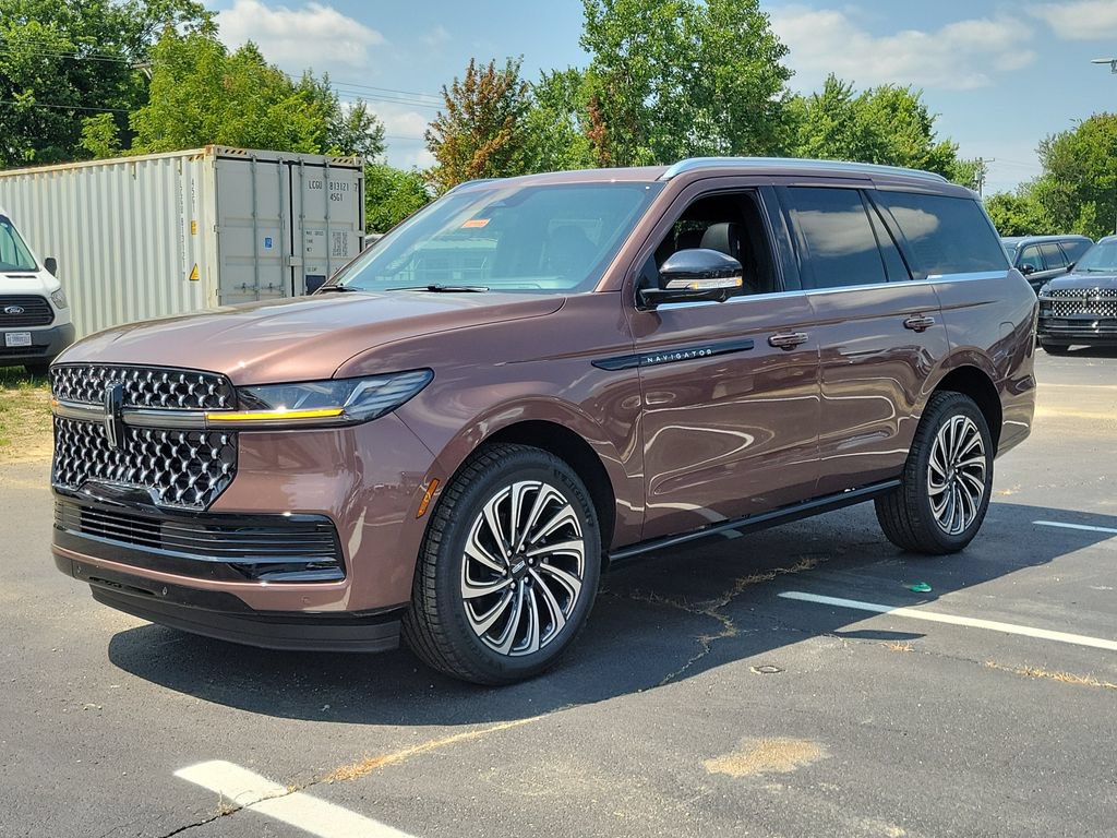 New 2027 Lincoln Navigator Black Label AWD/4WD image 8