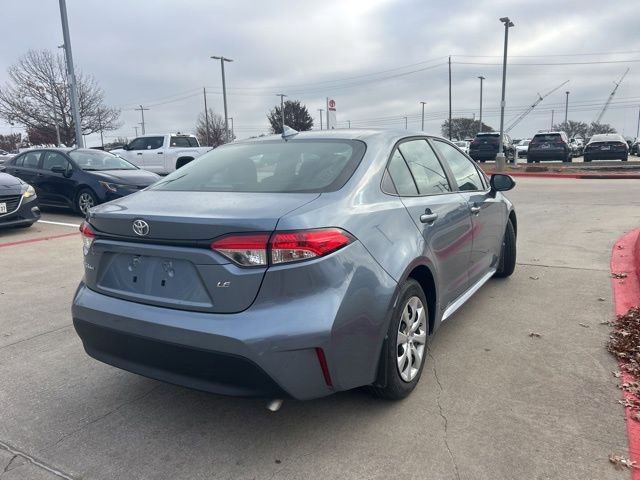 Used 2025 Toyota Corolla LE image 3