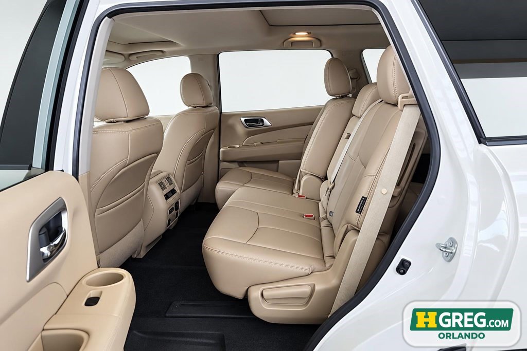 Used 2019 Nissan Pathfinder Platinum AWD/4WD image 11