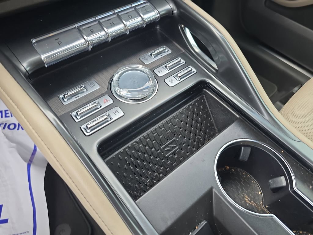 Used 2024 Lincoln Nautilus Premier image 26