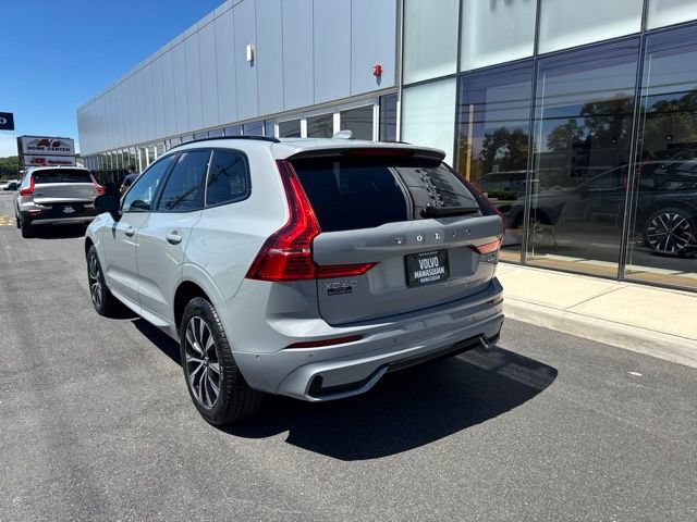Certified 2025 Volvo XC60 B5 Plus AWD/4WD image 3