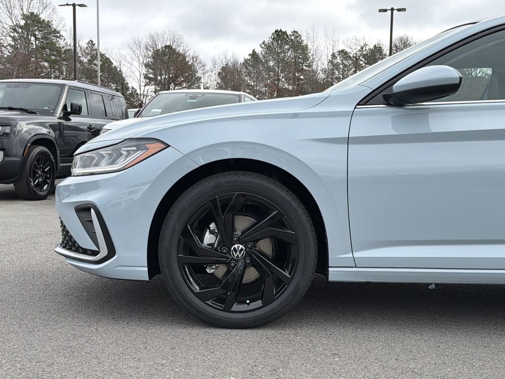 New 2026 Volkswagen Jetta SE image 9