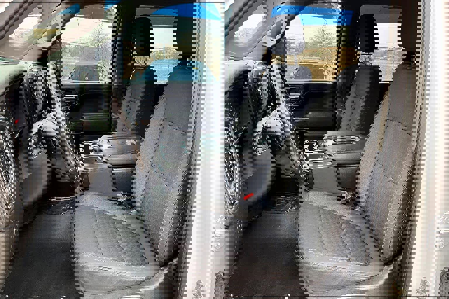 Used 2022 Chevrolet Silverado 2500 LT w/ Convenience Package image 8