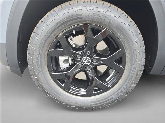 New 2026 Volkswagen Atlas Peak Edition AWD/4WD image 13