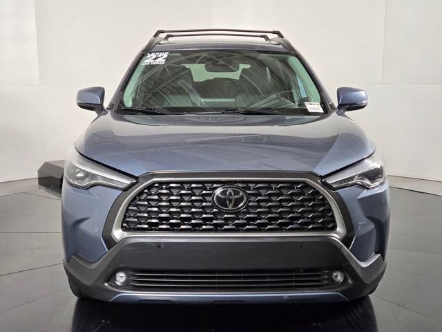 Used 2022 Toyota Corolla Cross XLE w/ Convenience Package AWD/4WD image 8