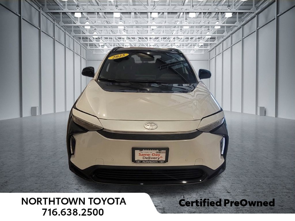 Used 2023 Toyota bZ4X AWD image 4