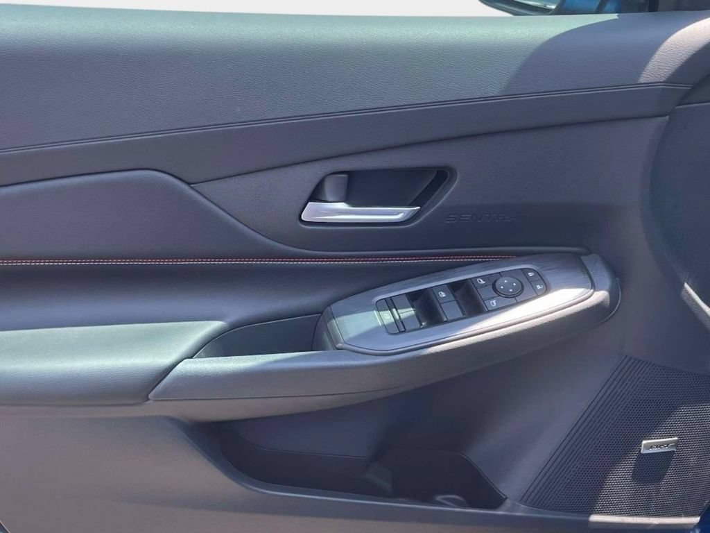 New 2026 Nissan Sentra SR w/ SR Premium Package FWD image 17
