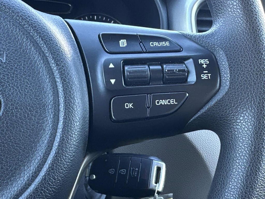 Used 2017 Kia Sorento LX image 13