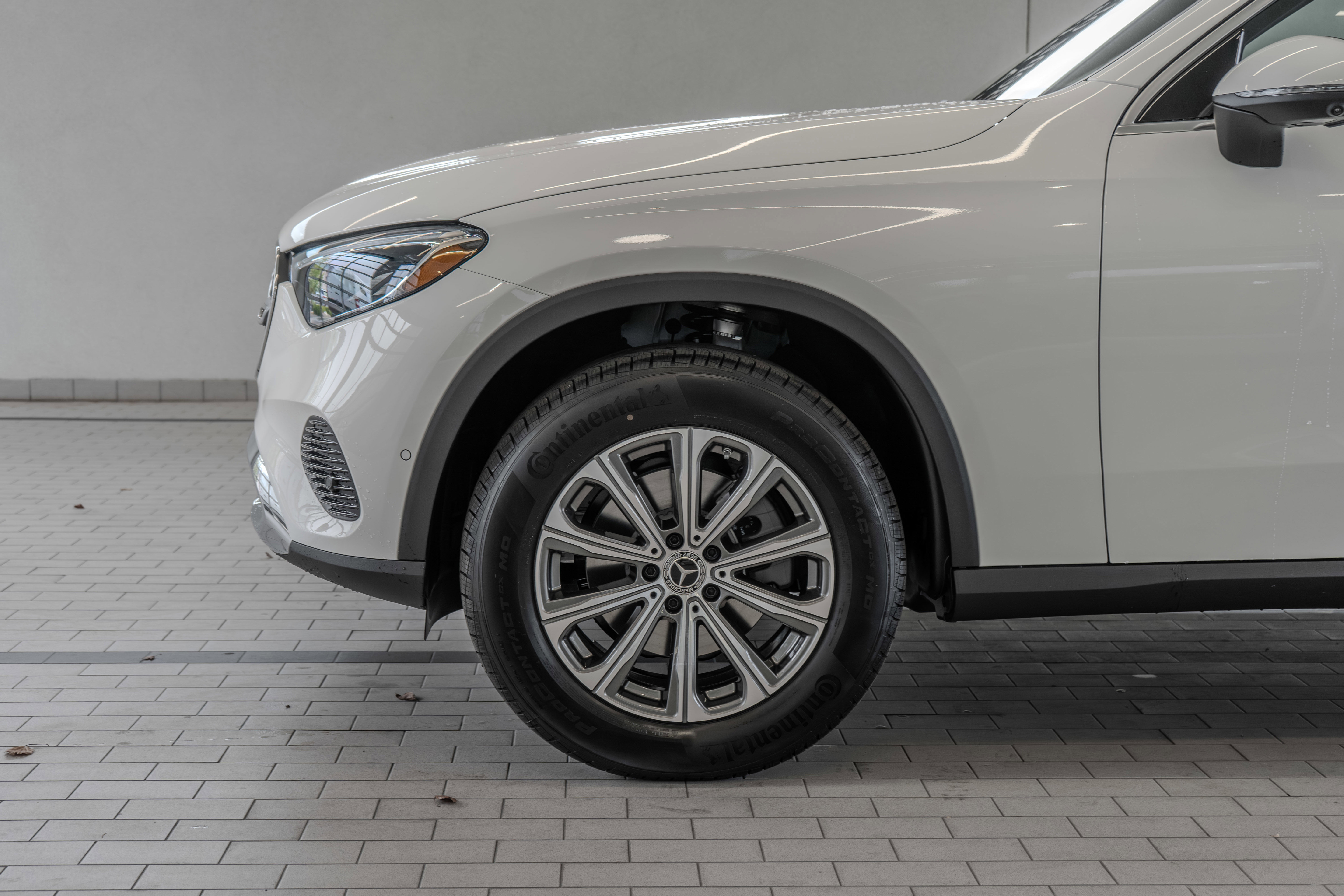 New 2026 Mercedes-Benz GLC 300 4MATIC image 4