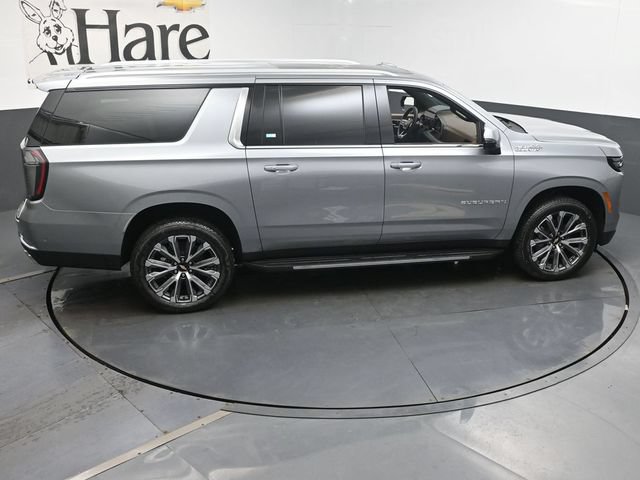 New 2026 Chevrolet Suburban High Country w/ Sun And Tow Package AWD/4WD image 18