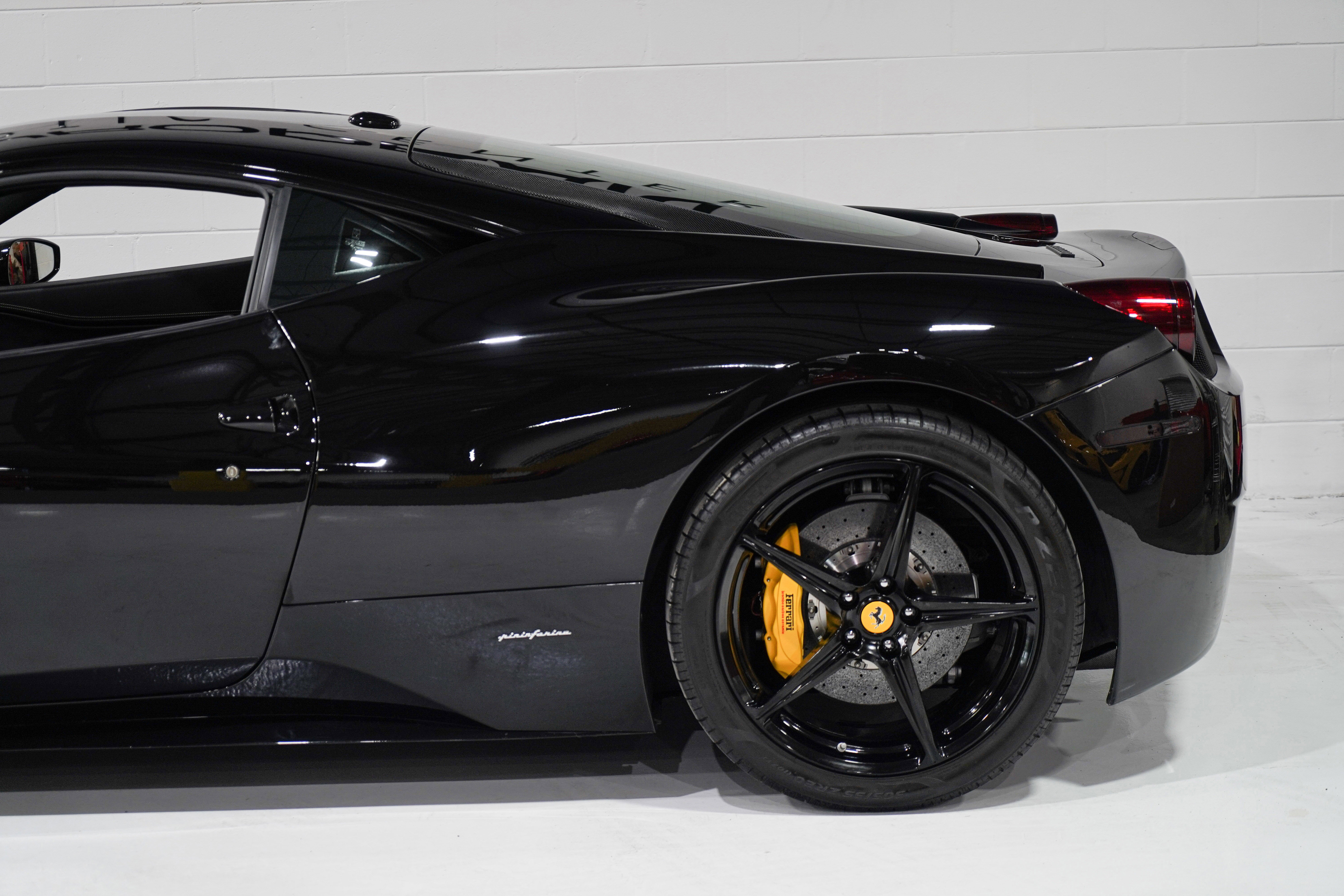Used 2011 Ferrari 458 Italia Coupe RWD image 32