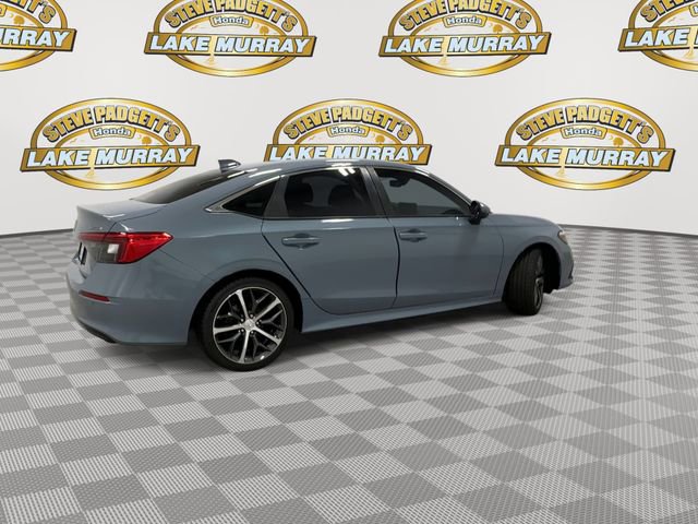 Used 2023 Honda Civic Touring image 3
