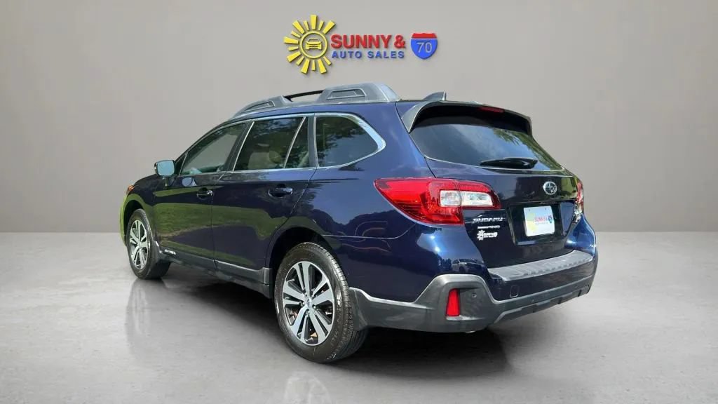 Used 2018 Subaru Outback 3.6R Limited AWD/4WD image 6