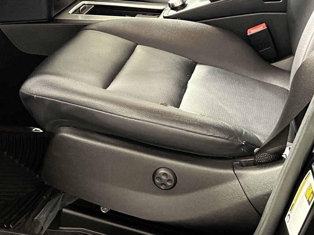 Used 2015 Mercedes-Benz GLK 350 4MATIC image 14