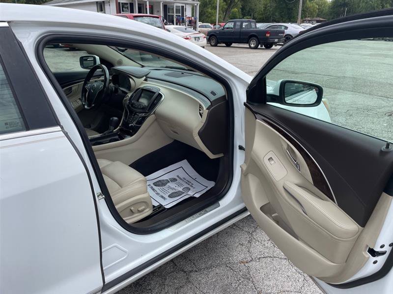 Used 2014 Buick LaCrosse Leather w/ Driver Confidence Package FWD image 12
