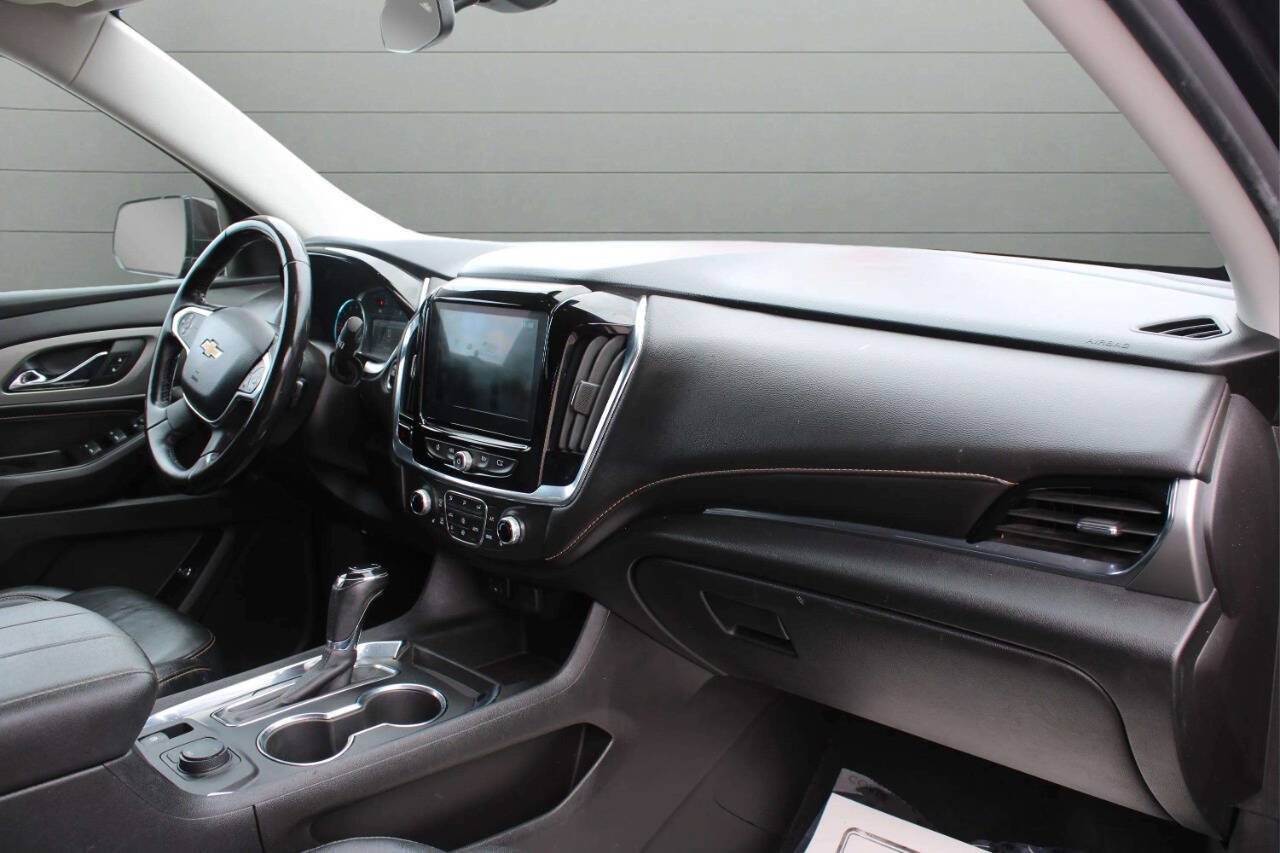 Used 2019 Chevrolet Traverse LT AWD/4WD image 16