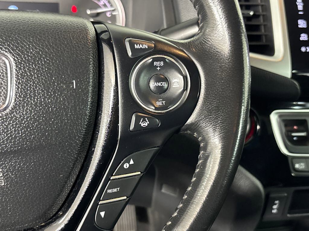 Used 2017 Honda Ridgeline RTL-E image 17