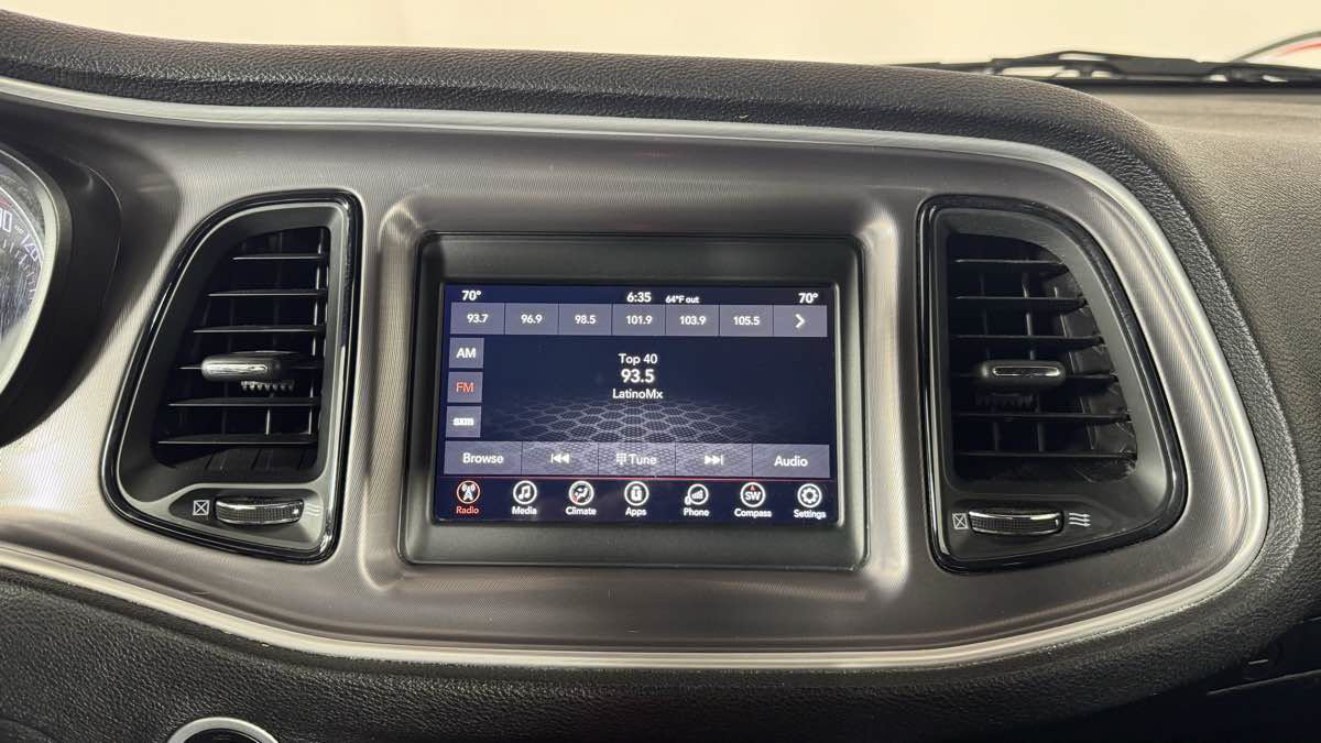 Used 2022 Dodge Challenger GT RWD image 19