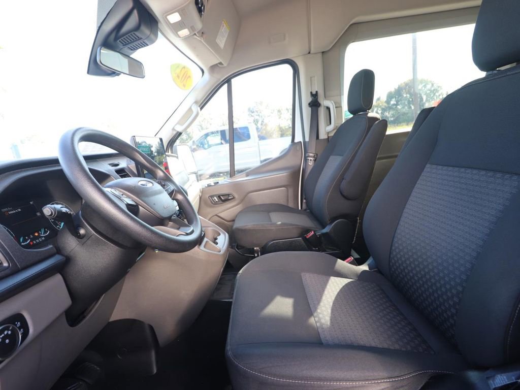 Certified 2022 Ford Transit 350 XLT image 6