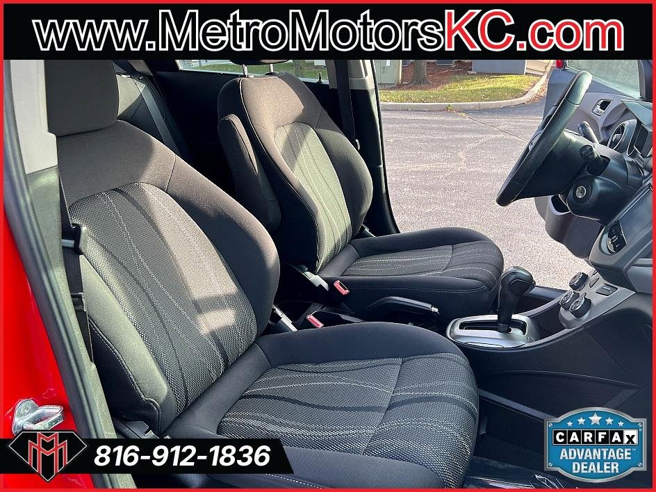Used 2014 Chevrolet Sonic LT w/ Fun and Sun Package image 34