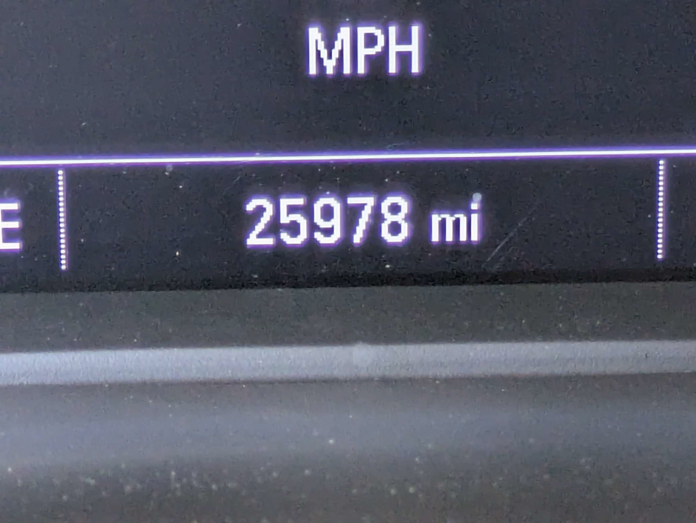 Used 2021 Chevrolet Traverse LS FWD image 23