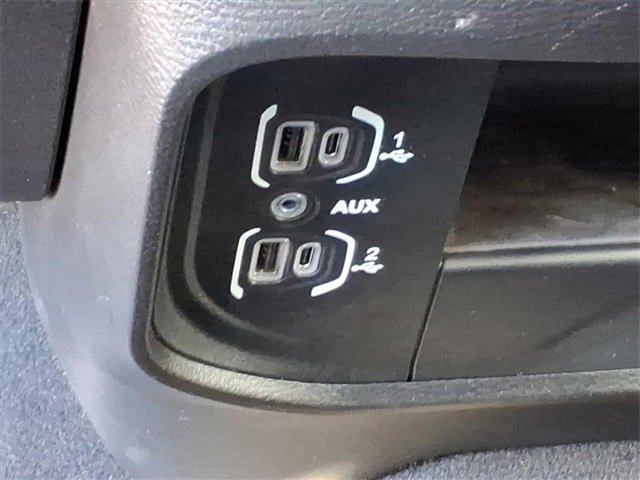 Used 2024 RAM 3500 Big Horn image 9