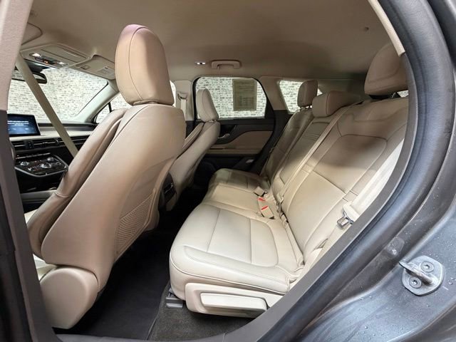 Used 2022 Lincoln Corsair FWD image 12