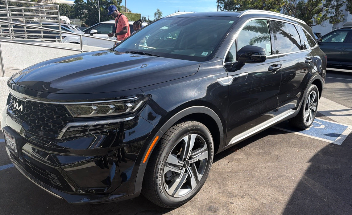 Certified 2022 Kia Sorento SX