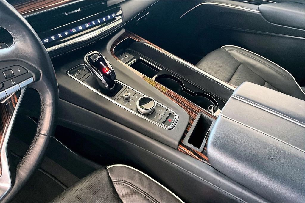 Used 2023 Cadillac Escalade Premium Luxury w/ Performance Package AWD/4WD image 5