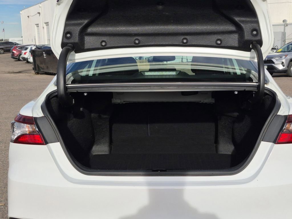 Used 2023 Toyota Camry LE image 14