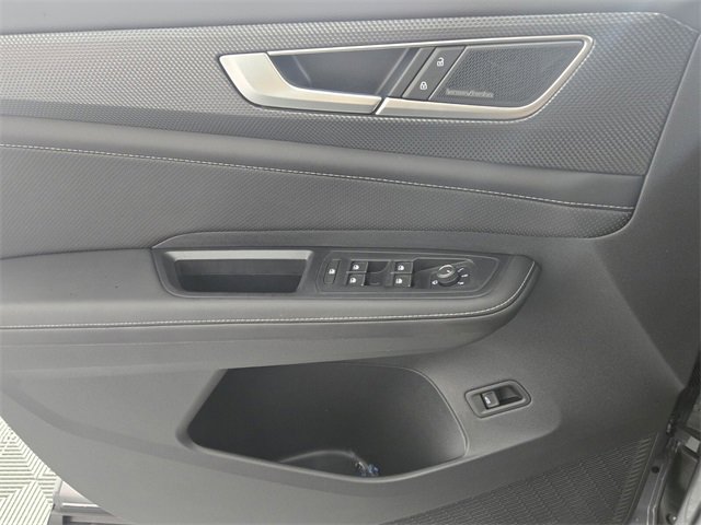 New 2025 Volkswagen Atlas Cross Sport SEL Premium R-Line image 15