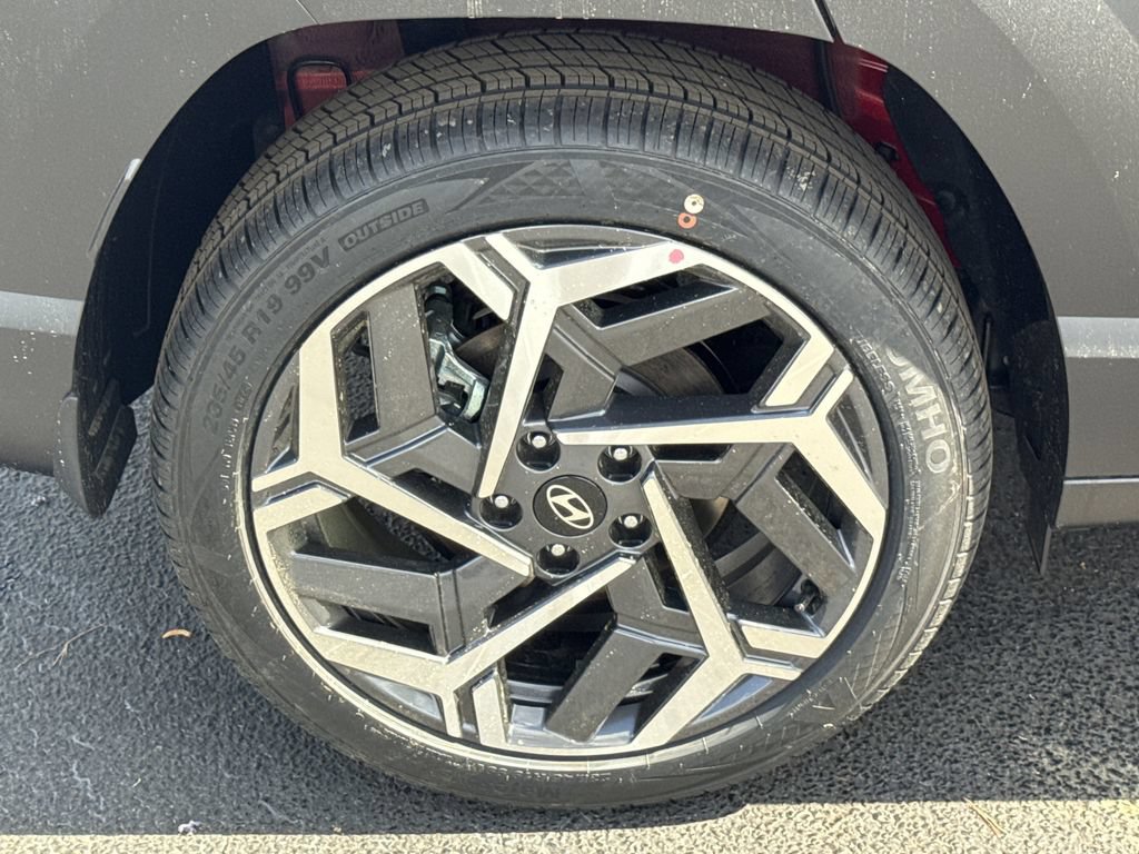New 2026 Hyundai Kona SEL Premium FWD image 17