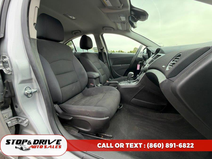 Used 2016 Chevrolet Cruze LT FWD image 15