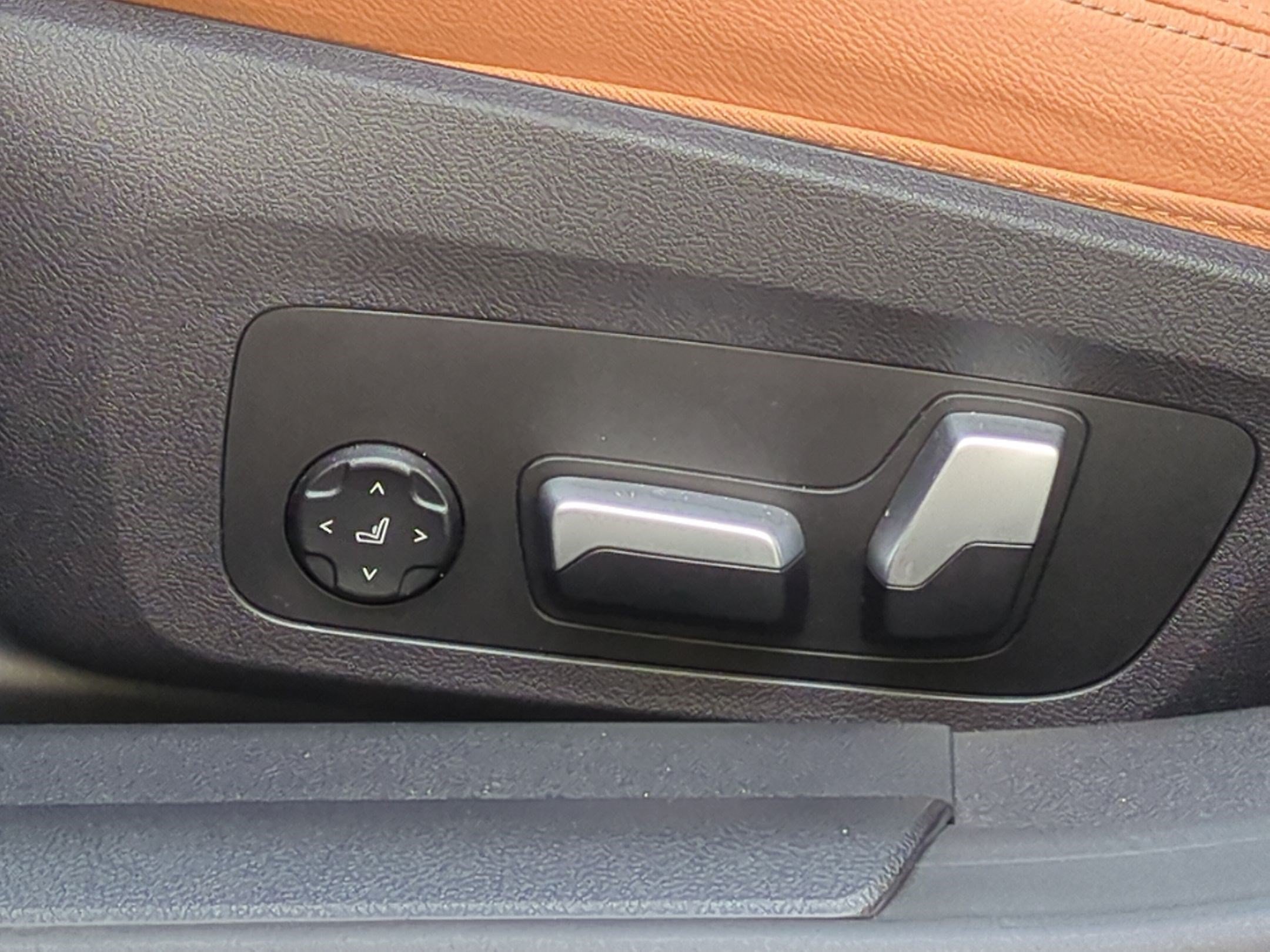 Certified 2024 BMW i4 eDrive35 w/ Premium Package RWD image 13