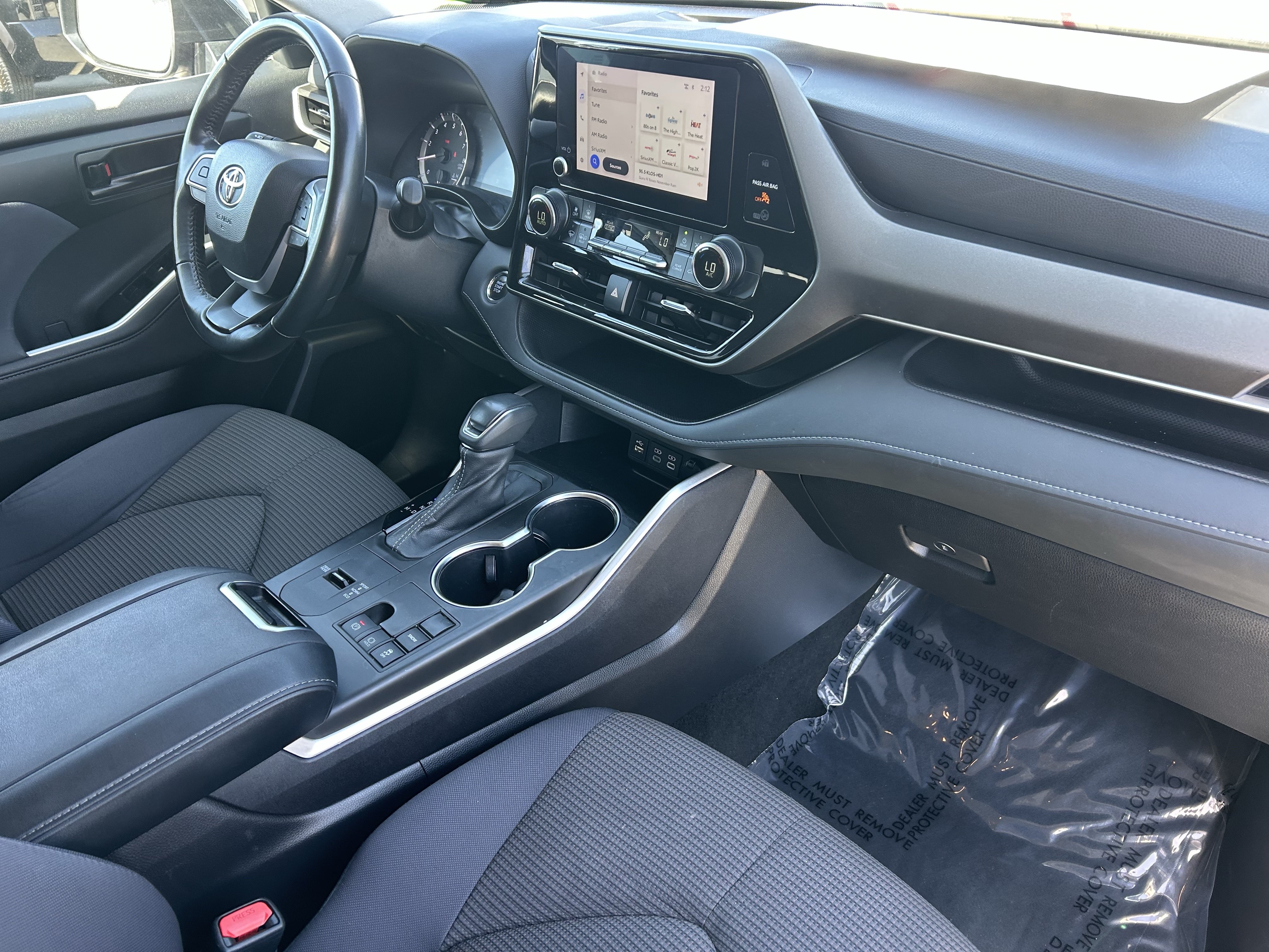 Certified 2023 Toyota Highlander LE FWD image 9