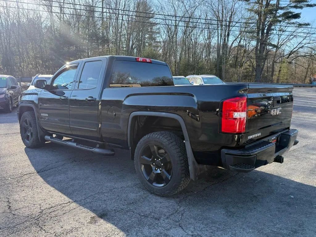 Used 2018 GMC Sierra 1500 W/T image 9