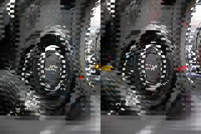 Used 2015 FIAT 500 Abarth w/ Beats Audio Package image 21